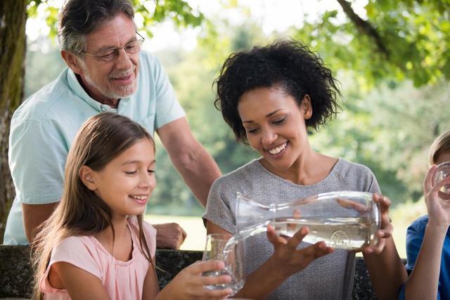 Who is repsonsible for my drinking water Family Drinking Filtered Water